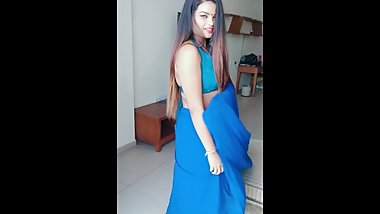 Indian Escorts in Dubai +44 7452 250138