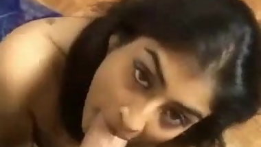 Pretty desi babe fucking