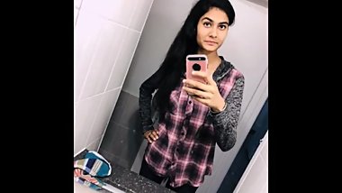 Beautiful bebo renu sexy body giving blowjob and fucked