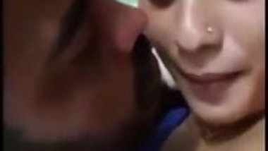 indian kissing