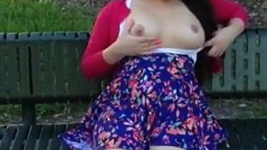 Curvy Indian Babe Flashing Outside