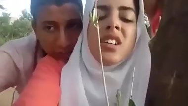 Desi beautiful southeli behan Latifa fuck bhai hakib outdoor doogy hijab