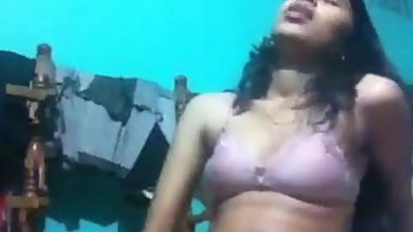 YOUNG INDIAN GIRL pussy
