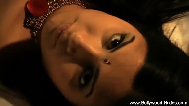 Cute Indian Lady is Inlove