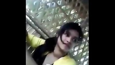 indian lovers sex in public park.