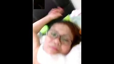 See My gf Mood How Crazy She Is