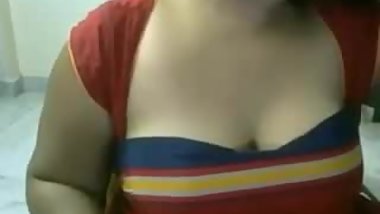 Sexy indian lady boobs