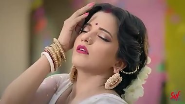 Monalisa Hot Indian Dance