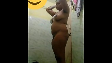 Indian telugu slut Deepika Mantena showing her nude body in shower