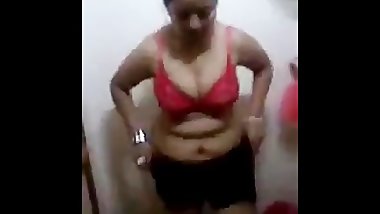 Smart Indian Aunty dress Changing