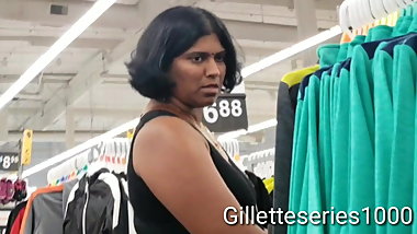 Candid quick indian mom upskirt