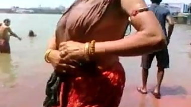 Big Nipples Aunty Bath in River Hot Ass Side View of Boobs