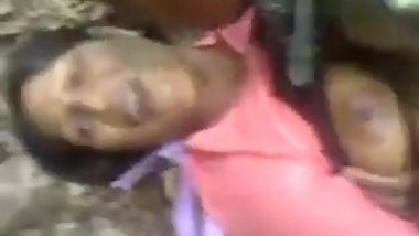 sri lankan women fuck in the jungle
