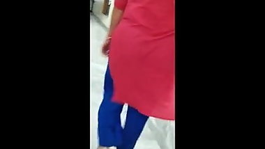 Indian Milf in red Salwar filmed by White Guy
