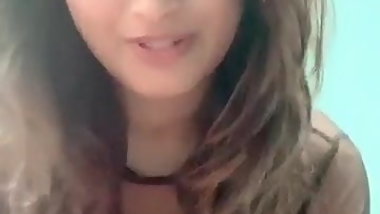 Awesome indian model boobs show