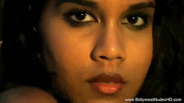 Bollywood Babe Plays For Our Pleasure