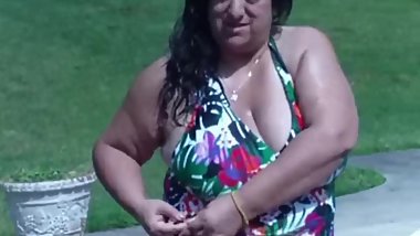 Me and My BUSTY 50yo Desi Aunty FWB At The Pool