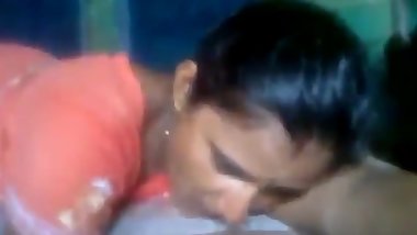 INDIAN - Bhabhi in Train