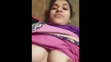 Indian college teacher fucked by his boyfriend in the bus