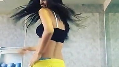 Sexy belly dancer 1