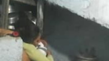 Northindian Guy fix cam and fuck with her Aunty