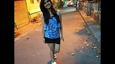 Hot indian babe sweta, shamelessly shares nudes
