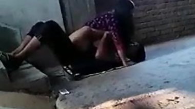 Indian ma ki chooti beti ki sextape part 1