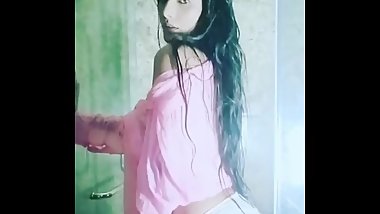 Poonam pandey bigg boss actress showing her ass