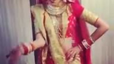 Bride dancing.mp4