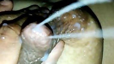 indian wife milky boobs and nipple squeezed for milk by her husband