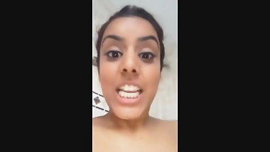 Indian Teen Quick Selfie Masturbation