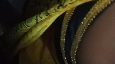 Tamil hot young married girl enjoyed grouping in bus