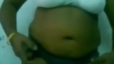 The curves and shapes of my Indian mature housewife