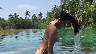 Padma Laskshmi wet in bikini, short clip
