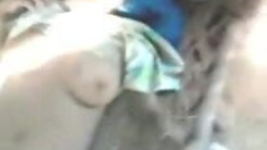 Village Bhabi fucked outside