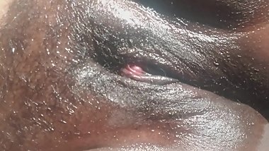 Morning oiled up fat pussy play