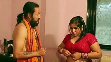 Swamiji enjoying with beautiful Bhabhi
