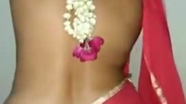 bhabhi showing big ass