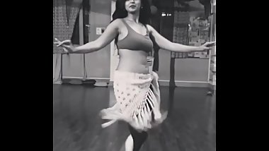 Horny Busty indian girl moving her body