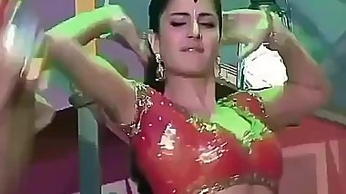 Aiye chikni chameli