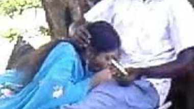 Indian cocksucking in park