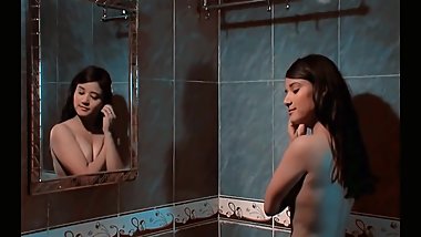hot-indian-college-girl-changing-dress-and-bathing.mp4
