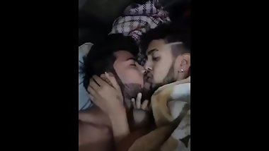 Hot Kissing
