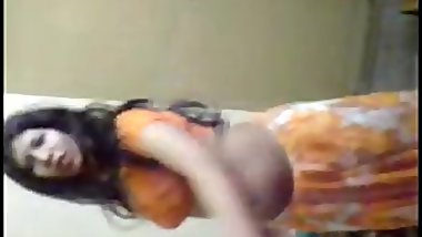 INDIAN - Newly Wedded BHABHI dancing