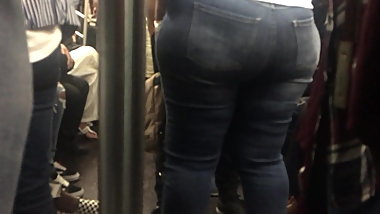 WIDE milf ass 3