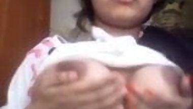 Desi teen tease me with her big boobs