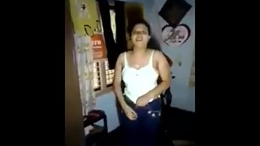 HOt Indian Big Boobs Milf Boobs Sucked