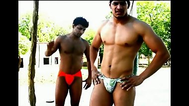 indian Wrestler's public bulge