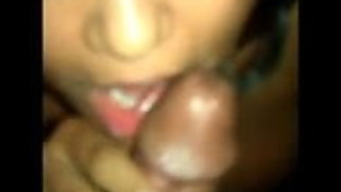 Desi GF Giving Head