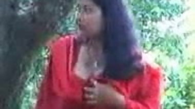 Avijit Kumar and Sharmi Bengali outdoor boob show suck